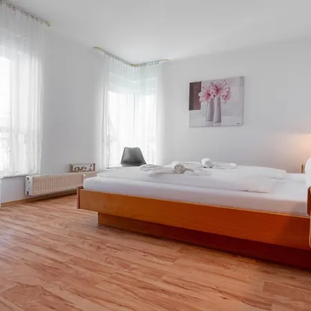Vineta Mit Zwei Balkonen Und Bio- Kamin Appartement